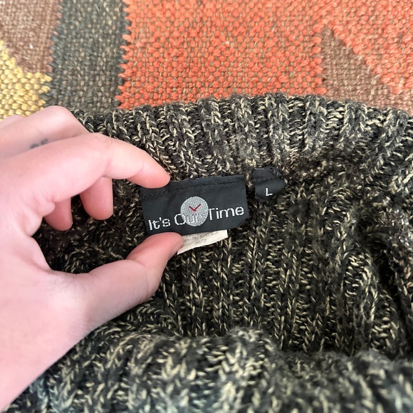 It’s Our Time Turtle Neck - Picture 2 of 4